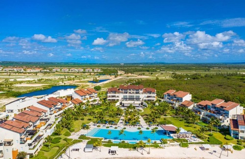 Punta Cana Apartment | Sotogrande: Beachfront condo w/housekeeper, plunge pool, beach & pool