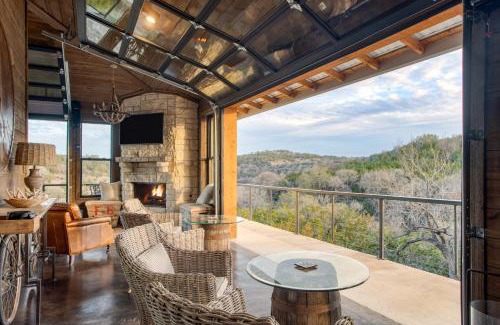 Dripping Springs House | Sotol by AvantStay Direct River Access Views