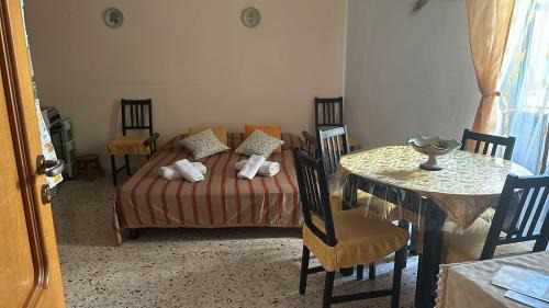 Santo Stefano di Camastra House | Sotto L'Arco