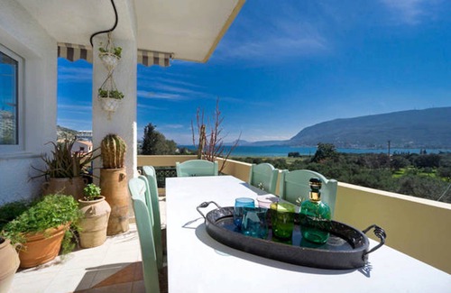 Souda Apartment | Souda bay Penthouse - next to the beach - nature and farm around
