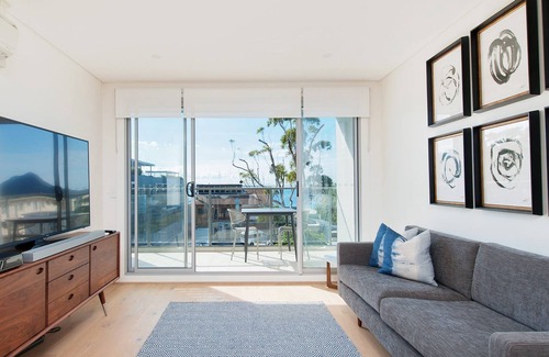 Shoal Bay Apartment | Sought after complex in Shoal Bay