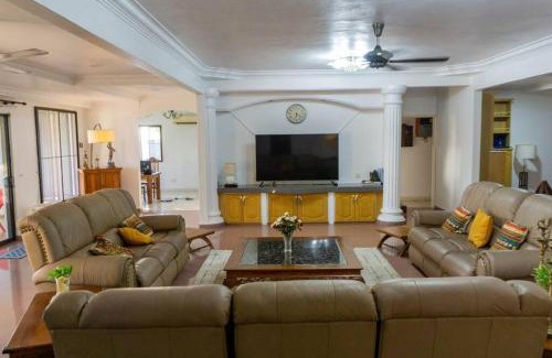 Taman Tanjung Villa | Sound of the Sea Villa PD