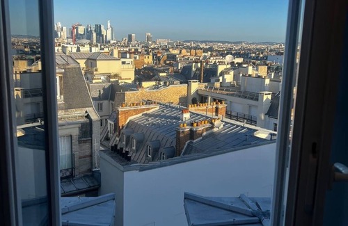 Porte-Dauphine Apartment | Sous les toits de paris Trocadéro