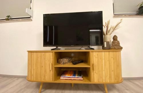 Weilerswist Apartment | Souterrain Wohnung mit Parkplatz Nähe Phantasialand und Köln, Top Therme in Euskirchen, Eifel erleben