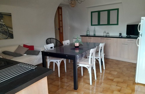 Chandolas House | South Ardèche, in the heart of the village of Chandolas