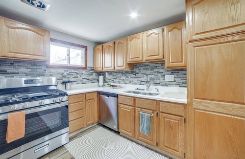 South Bend House | South Bend Home w/Gas Grill Near Universities!
