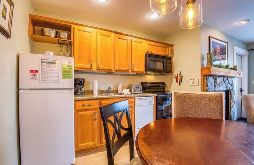 Rangeley Condo | South Branch 7-2 - Cute and Cozy ski-in ski-out condo at South Branch