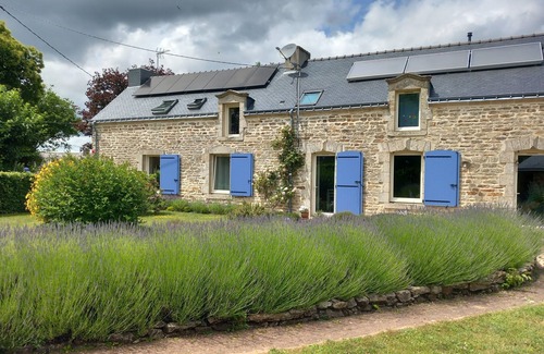 Pluvigner House | South Brittany, 'longère' in the countryside.