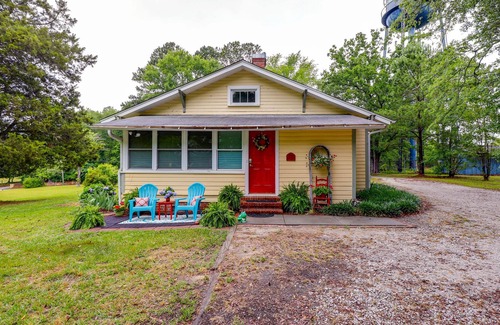 Society Hill Apartment | South Carolina Guest Suite Near Sand Hills Forest