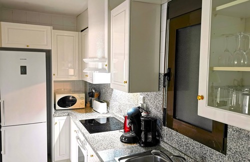 Orihuela Costa Apartment | South Facing Apartment renovated in 2024, Wifi, TV, close to everything.