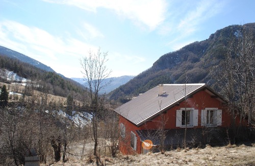 Colmars Ski Chalet | South facing chalet in the Mercantour park