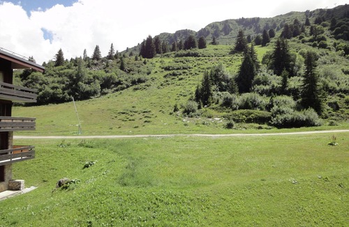 Meribel-Mottaret Apartment | South-facing flat with balcony