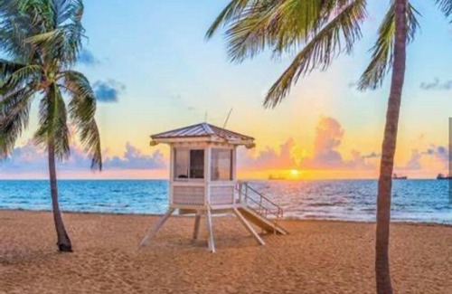 Parkland Apartment | South Florida Exclusive Studio 10mi from Beaches