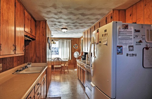 Ponderosa Pines House | South Fork Log Cabin w/Beautiful Mountain Views!