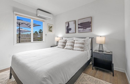 South Oceanside Hotel | South Oceanside Bungalow 6 - Deluxe Queen Studio + Patio
