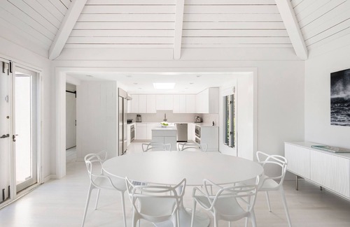 Sagaponack House | South of highway: NEW & ultra modern, with stunning 40 acre reserve VIEWS
