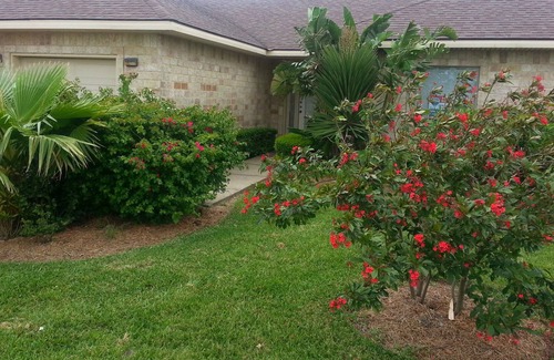 Laguna Vista Villa | South Padre retreated on the pond