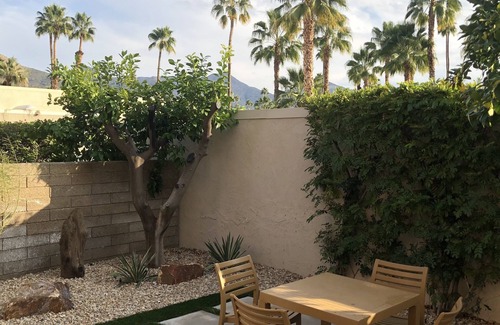 Canyon Corridor Condo | South Palm Springs Quiet and Spacious Condo near Oswit Canyon.
