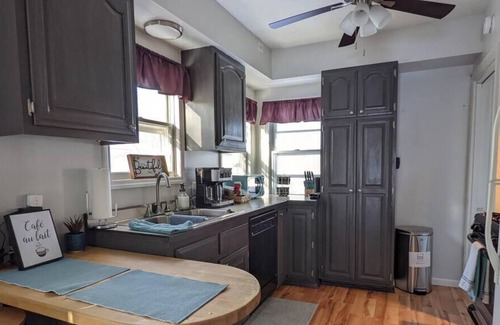 Rock Island House | South Rm - Ideal Space 4 Traveling Professionals!