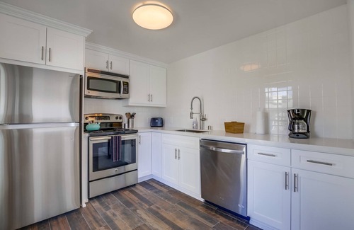 South Mission Beach Condo | South Shore Gem | Ocean View, Patio, BBQ