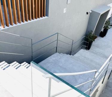 Glyfada Apartment | South side apartment with terrace