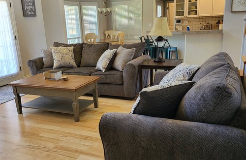 Klamath Falls House | Southern Bell in the Pines! Family friendly with beautiful scenery!