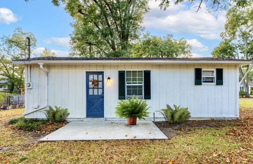 Thomson Cabin | Southern Charm Cottage