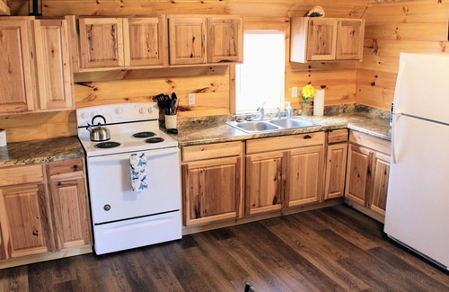 Wynne Cabin | Southern Charm, Small House in Tiny Home Community