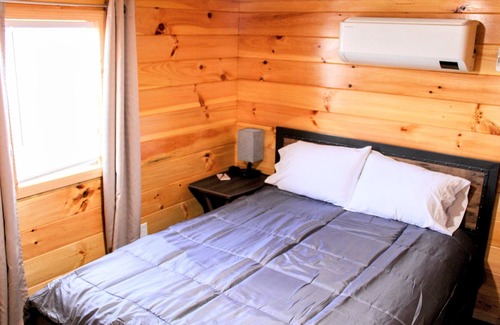 Wynne Cabin | Southern Charm, Small House in Tiny Home Community