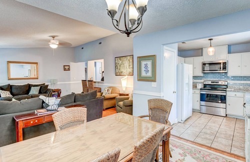 Mount Pleasant Cottage | Southern Charming Cottage in Mt. Pleasant!
