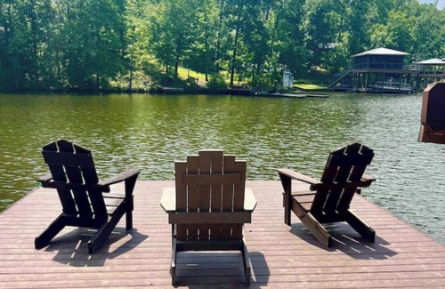 Jacksons' Gap Cabin | Southern Comfort Cabin-fire pit/kayaks/pet friendl