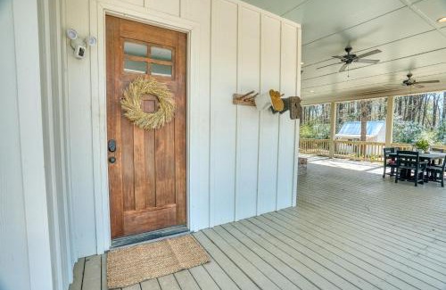 Moultrie House | Southern Farm House 4 Br 4 Bath