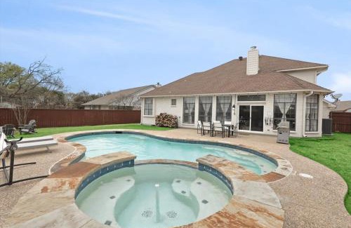 Waxahachie House | Southern Living At Its Best - Pool BBQ Hammock