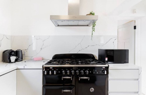 Elwood Apartment | Southey Street Elwood ·