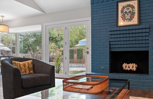 Travis Country House | Southwest Austin Home + Pool - Sage!
