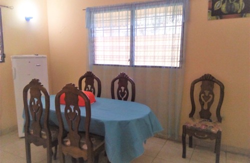 Petionville Apartment | Souvenir House: 24h elect, AC, Wifi, Tv cable, Security agents