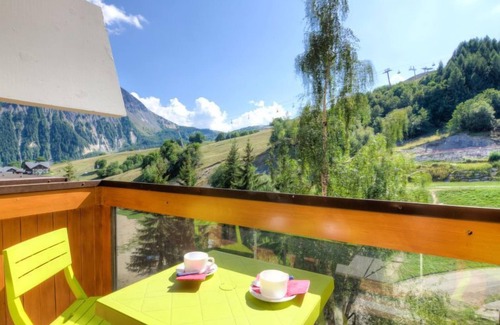Le Corbier Apartment | Soyouz Vanguard by Interhome