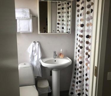 Mjolby Municipality Bed & Breakfast | Spångholmen Bed & Breakfast AB
