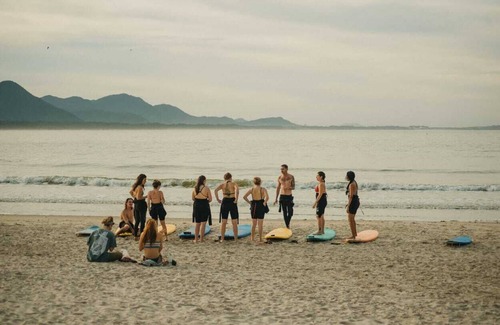Itamambuca House | Spacious 4-bedroom estate in peaceful Praia do Itamambuca Ubatuba with WiFi