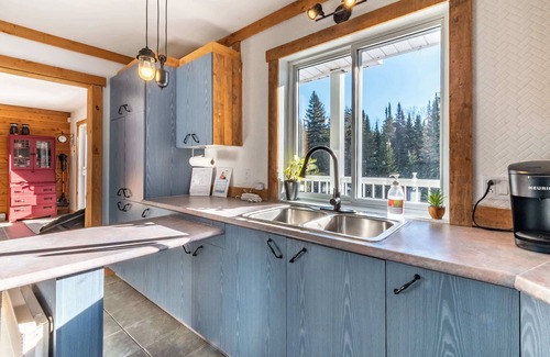 Mauricie Ski Chalet | Spa & Game room - Chalet du Loup