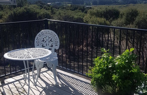 Mangawhai Cottage | SPA POOL, PEACEFUL, PRIVATE SANCTUARY at PLUM TREE COTTAGE