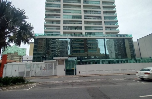Caicara Apartment | Spacious apartment 200m* cozy, balconies 2 minutes from the beach Wi-Fi/netifix 2 parking spaces gam