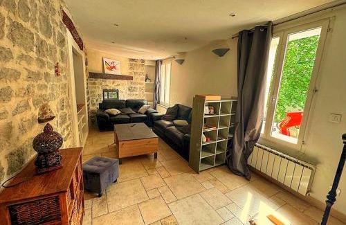 Lorgues House | Spacieuse maison de village, centre de Lorgues
