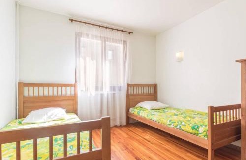 Briancon Apartment | Spacieux Appartement 4 Pièces avec Parking à Briançon - 8 Personnes - FR-1-330C-55