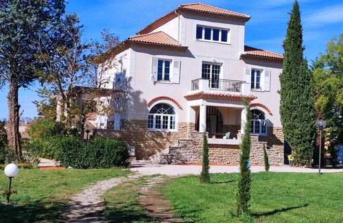 Sainte-Cecile-les-Vignes House | Spacious, air-conditioned mansion, Large private pool15x6, Large park.