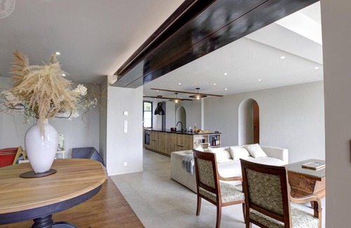 Saint-Symphorien-de-Lay Cottage | Spacious townhouse with garden, terrace, and internet