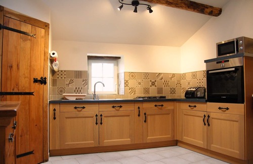 La Foret-de-Tesse Cottage | Spacious 1 Bedroom Cottage/Gîte with shared pool in the Charente