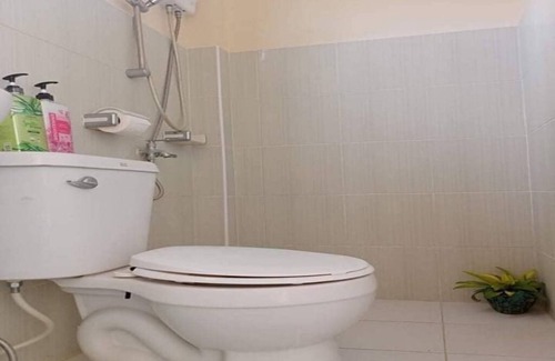 Santa Fe Apartment | Spacious 1-bedroom apartment in Santa Fe with AC - Nanette's Tourist Inn