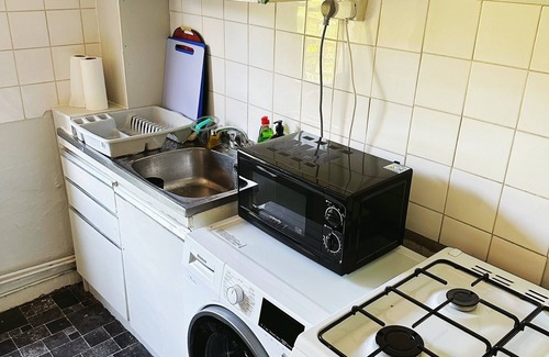 Oxford Apartment | Spacious 1 Bedroom Apartment in the Centre of Oxford With Free Parking