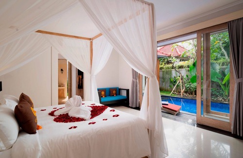 Batuan Villa | Spacious 1 Bedroom Villa with a private pool